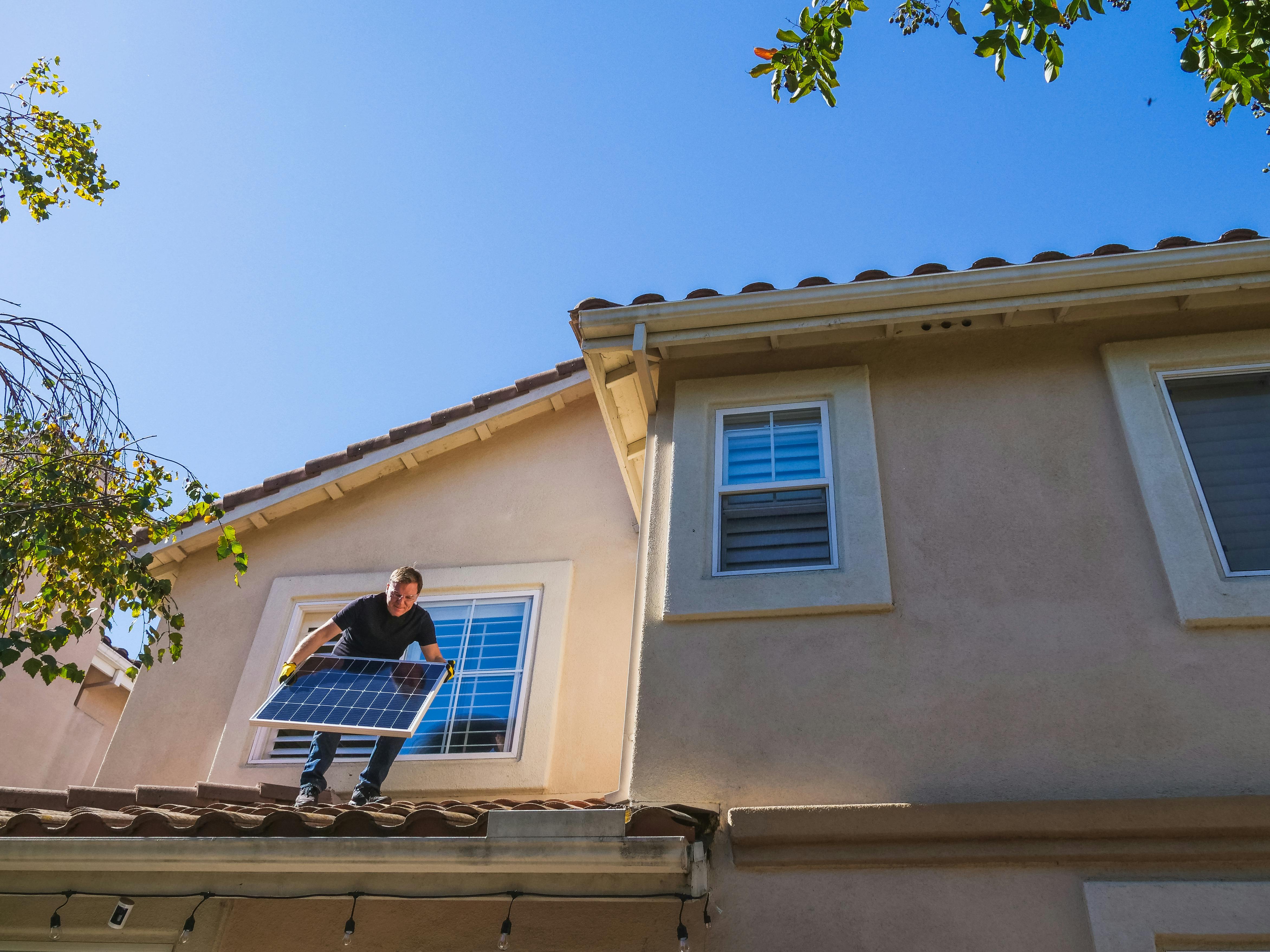 Solar Energy and the environment: Reducing your carbon footprint.